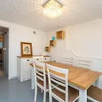 Apartament 2 Bedroom Front In Rtina