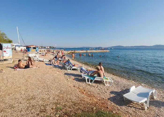 2 Bedroom Awesome In Διαμέρισμα Rtina