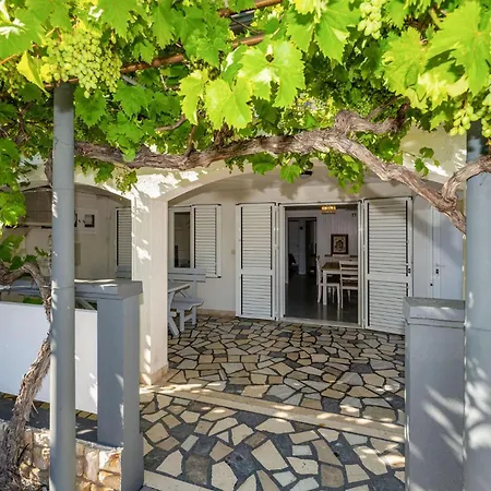 2 Bedroom In Apartment Rtina